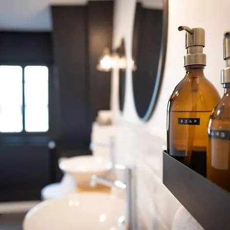 Characteristic House Near The For 10 أوستيند