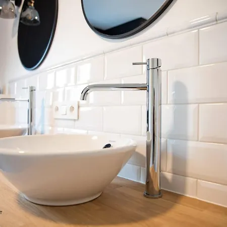 Будинок відпочинку Characteristic House Near The For 10 Остенде