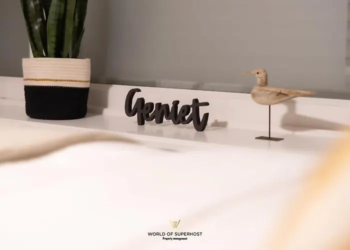 Characteristic House Near The For 10 Ostende